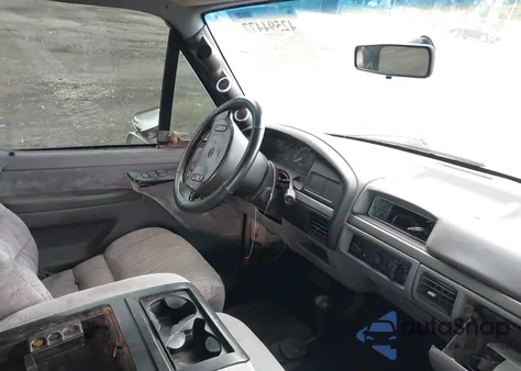 1997 Ford F-350 Xl из США, поврежденный, VIN 1FTJW36F0VEC88290